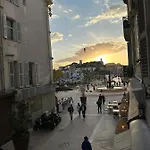 Cannes Croisette B